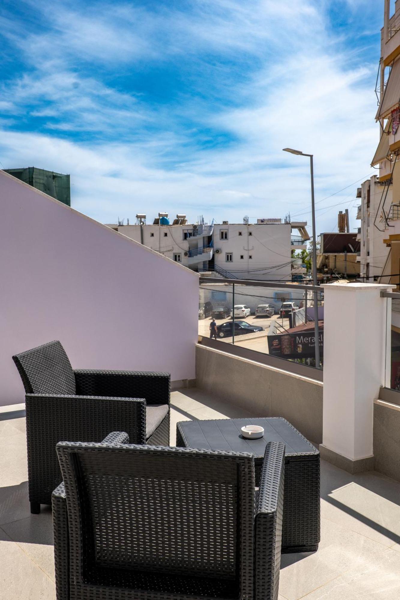 Fori'S Rooms Himare Exterior photo